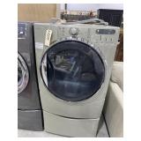 Kenmore Elec Dryer on Pedestal
