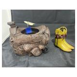 2 Pcs - Resin Western Dï¿½cor - 1 Broken