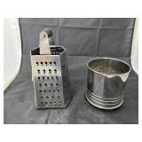 Box Grater & Sifter