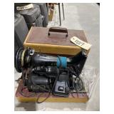 Vintage Singer Sewing Machine SN# EK066738