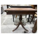 Table w/Folding Top 30"L x 30"W x 29"H