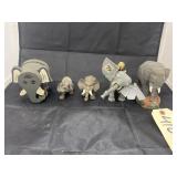 5 Pcs - Elephant Figures - Plastic & Wood