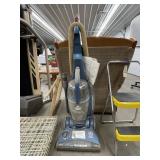 Bissell Healthy Home Vacuum Cleaner w/ bags