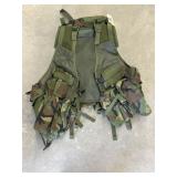 Camo Hunting Vest w/Pouches