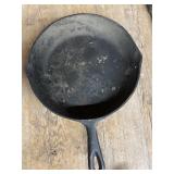 Cast Iron Skillet #7 10 1/2"