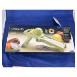 Oneida Mandelin Slicing Set
