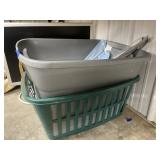 Laundry basket w/ curtain rods, travel tags