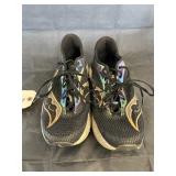 Pr. of Sneakers sz. Unknown