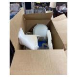 Box of asstd. Vintage Tupperware, qt. cars