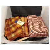 4 pcs. Asstd. Cloth tablecloths