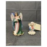 2 angel figurines