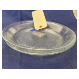 2 glass pie plates