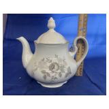Bohemia Porcelain Teapot