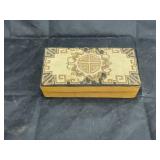 Box with  watch faces & thimbles