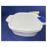 Small Corningware Casserole Dish w/lid