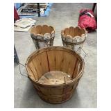 Basket & Wood Vases