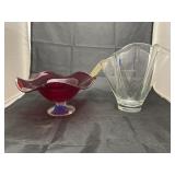 2 decorative glass vases