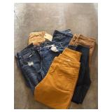 7 pcs. Old Navy Denim Jeans & more sz. 14 Reg