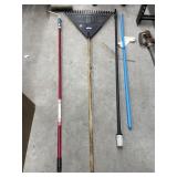 4 Pcs - Rake - Paint Roller - Light & Handle