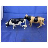 2 Pcs - Plastic Cows