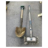 Shovel & Cleaning Brush