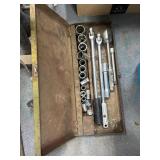 Ratchet & Sockets in Metal Case