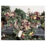 Pile of Assorted Christmas Wreaths & Dï¿½cor