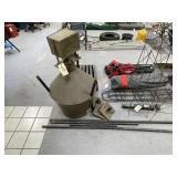 Deer Feeder w/Legs & Bases