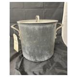 Calphalon 12 Qt Pot w/Lid