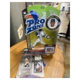 2 Pcs - Chris Chelios Figurine & Sammy Sosa