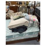 Sleeping Bags - Machine Stitched Quilt - Pillows