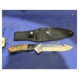 Winchester Knife in Sheath