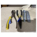 Pliers - Box Knife - Needle nose Pliers - Hitch Pi