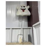 Ghost Yard Dï¿½cor