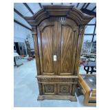 Armoire 39"L x 18"W x 78"H