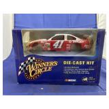 Jeff Gordon Die Cast Kit in box