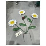 Matal Painted Yard Art - Flowers 27"