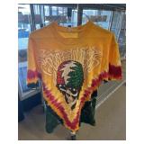 5 - Sz M Graphic Tees