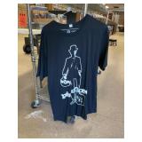 5 - Sz L Graphic Tees