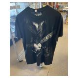 5 - Sz M Graphic Tees