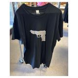 5 - Sz L Graphic Tees