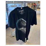 5 - Sz M Graphic Tees