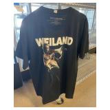 5 - Sz M Graphic Tees