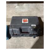 Commercial Elec Shop Light in Carrying Case