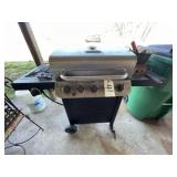 Char Broil 4-Burner w/Side Burner LP Gril
