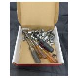 Sockets & screw drivers