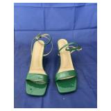 Ladie's Shoes Sz 39