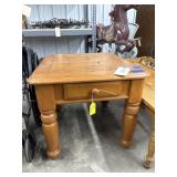 Side table 24"x27"x21"