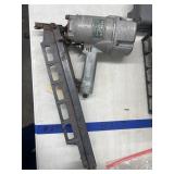 Hitachi NR83A 3 1/4" strip nailer numatic
