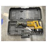 Dewalt DC 385 Reciproacting Saw w/ 18 V battery in